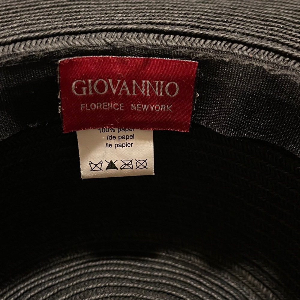 Stylish Black and Cream Women's Hat - Picture 4 of 6
